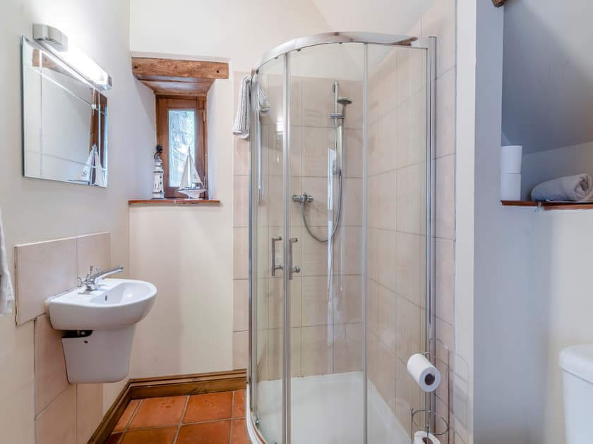 Bathroom | Wern Farm Barn, Cwmdu, near Crickhowell