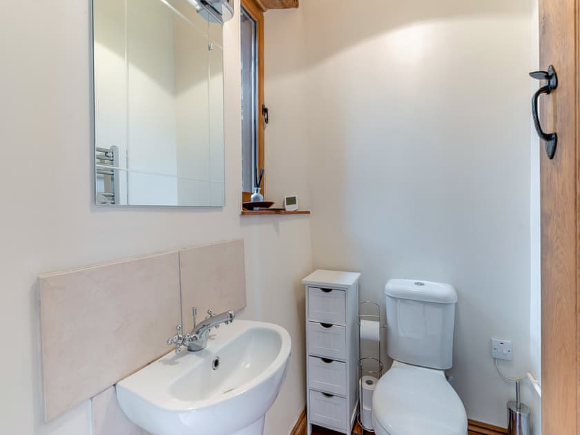 Bathroom | Wern Farm Barn, Cwmdu, near Crickhowell