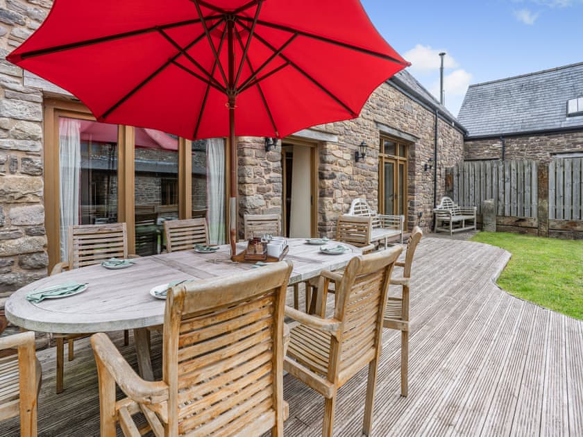 Sitting-out-area | Wern Farm Barn, Cwmdu, near Crickhowell