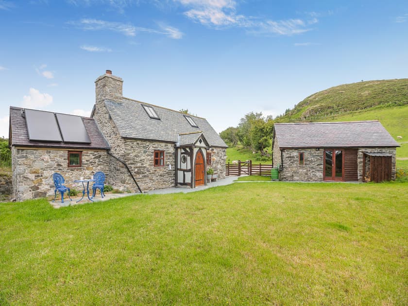 Exterior | Pyllau Gleision, Abergele