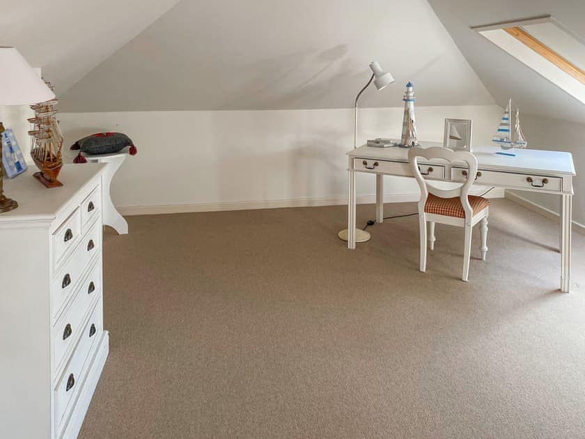Twin bedroom | Pedn-Y-Ke, Mullion