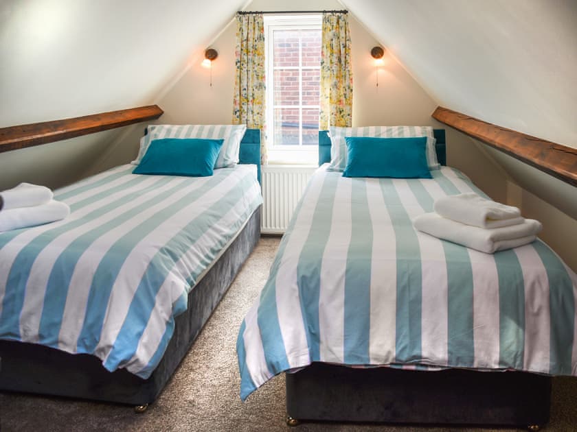 Twin bedroom | The Hilton, Sheringham