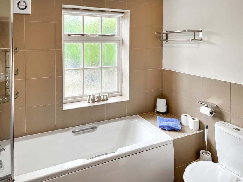 Bathroom | Rogue Cottage, Wheldrake, near York