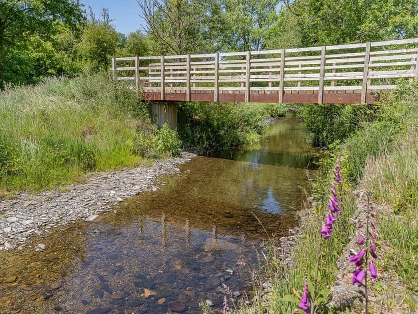 Surrounding area | The Old cowsheds 5 -Llanilar - Gaer Cottages, Cribyn, Lampeter