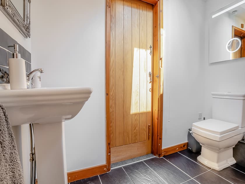 Bathroom | Sheep Shed - Gaer Cottages, Cribyn, Lampeter