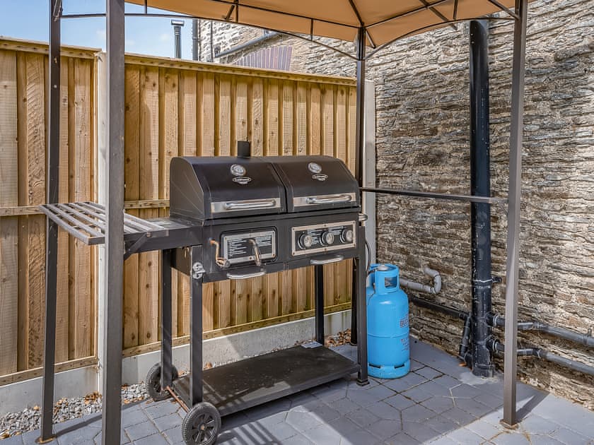 Exterior | Sheep Shed - Gaer Cottages, Cribyn, Lampeter