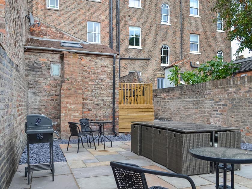 Exterior | The Swale - Holgreaves Apartments, York