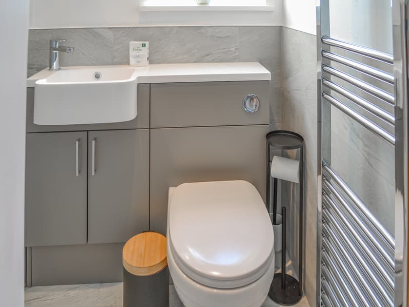 Bathroom | The Foss - Flat 3 - Holgreaves Apartments, York