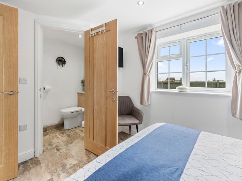 Double bedroom | Poppy Cottage, West Ashby, near Horncastle