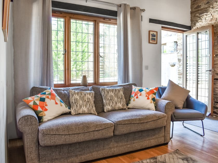 Living area | Byre Cottage - Liskeard Retreats, Liskeard