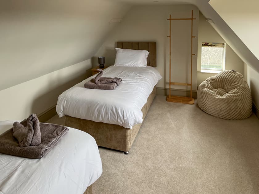 Twin bedroom | Crawfords Farm, Wyberton