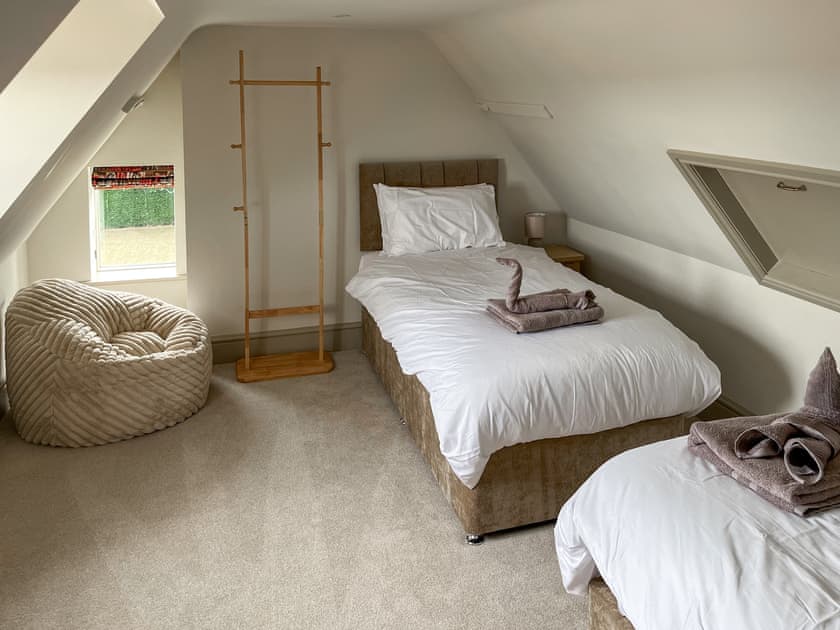 Twin bedroom | Crawfords Farm, Wyberton