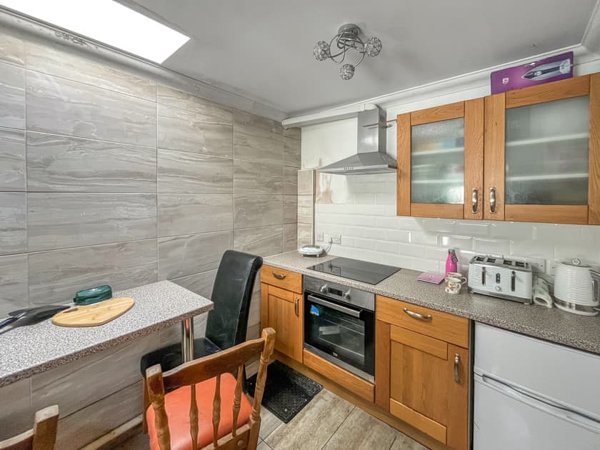 Kitchen | Fron Ganol, Llanfair Talhaiarn, near Colwyn Bay