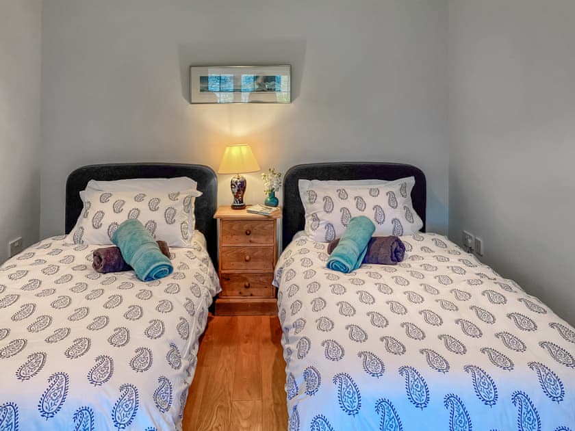 Twin bedroom | Stone Farm Cottage, Pendeen