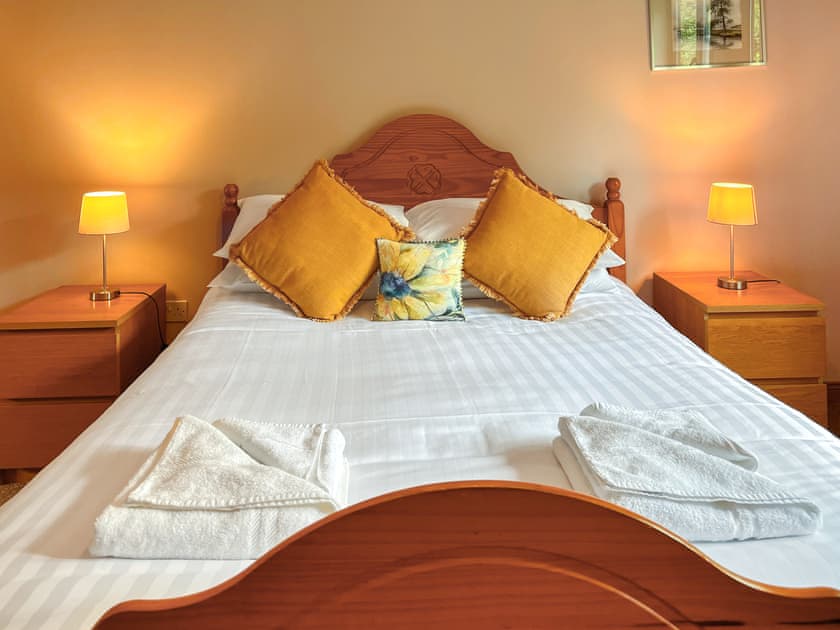 Double bedroom | Foxglove Cottage 1 - Foxglove Cottages, Drymen