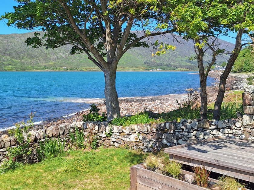 Sitting-out-area | Sanctuary Cottage, Milton, Applecross