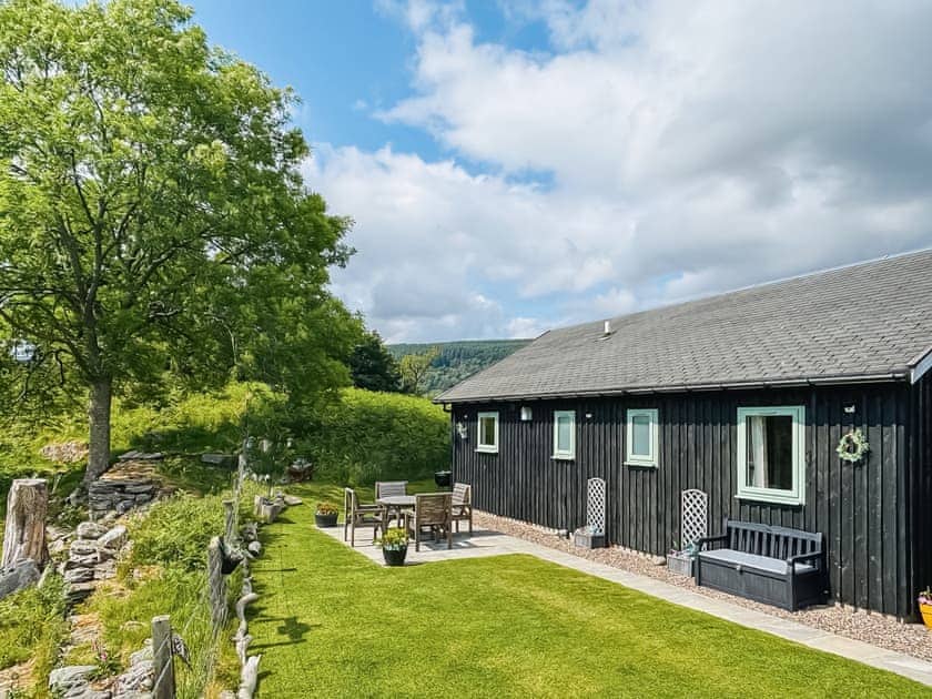 Lovely garden surrounded by nature | Lyon Lodge, Aberfeldy
