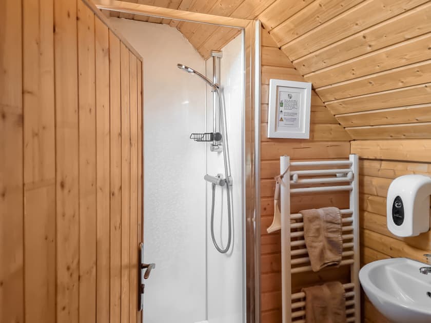 Bathroom | Foresters - Cairngorm Bothies, Ballater