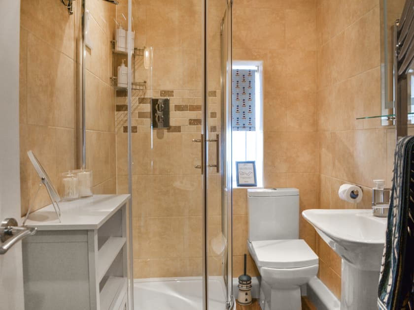 Bathroom | Seagull’s Nest, Flamborough