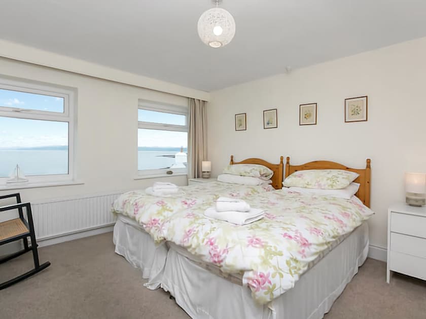 Twin bedroom | Gosteg, Moelfre, near Benllech