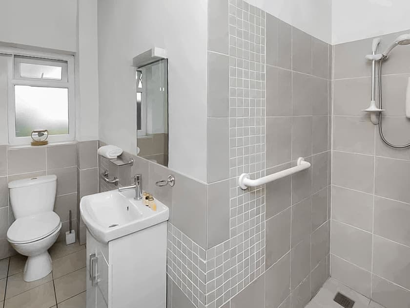 Bathroom | Gosteg, Moelfre, near Benllech