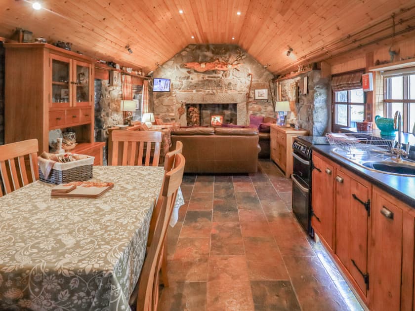 Kitchen/diner | Capercaillie Cottage, Rhilochan, Rogart, near Dornoch