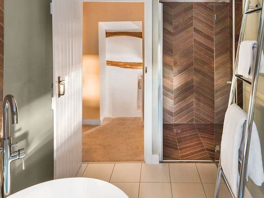 Bathroom | Low Fold - Low Fold Cottages - Low Fold, Tallentire, near Cockermouth