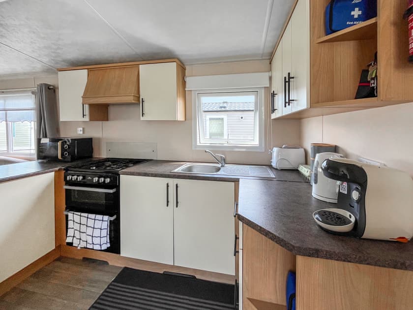 Kitchen | Black Sheep Retreat, Rhyl, near Towyn