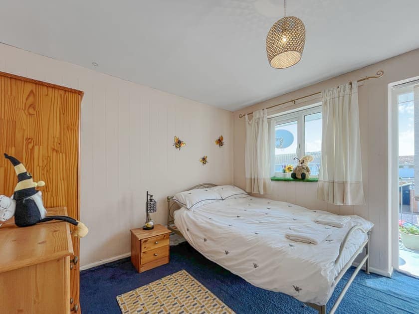 Double bedroom | Little Orme Cottage, Penhryn Bay, near Llandudno