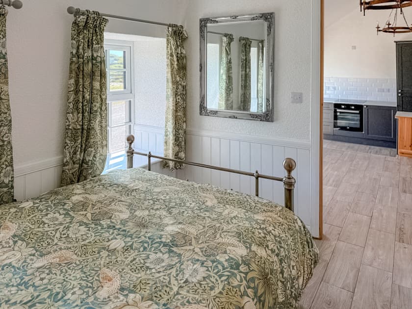 Double bedroom | Post Office Lodge, Finsbay