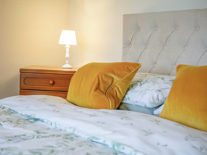 Double bedroom | Drumlea Cottage, Bonar Bridge, near Lairg