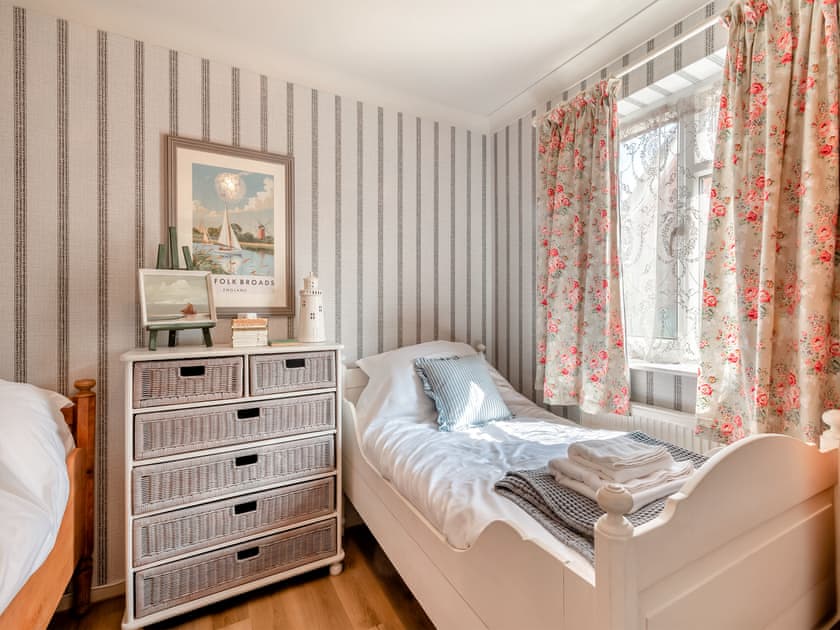 Twin bedroom | Harbord House, Colton
