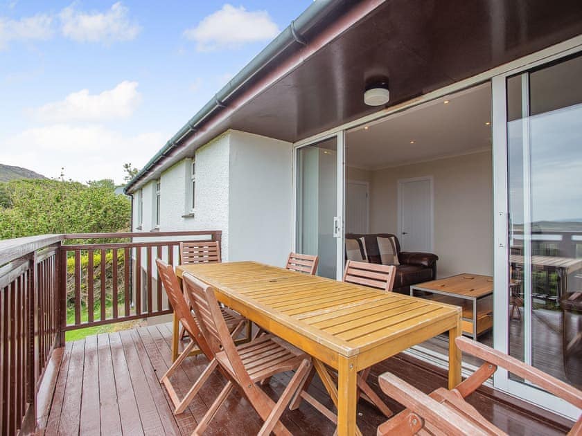 Sitting-out-area | Borve House - Portuairk Cottages, Portuairk