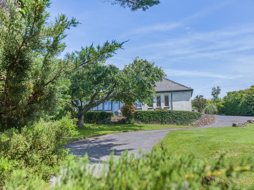 Exterior | Tara, Kingsbridge
