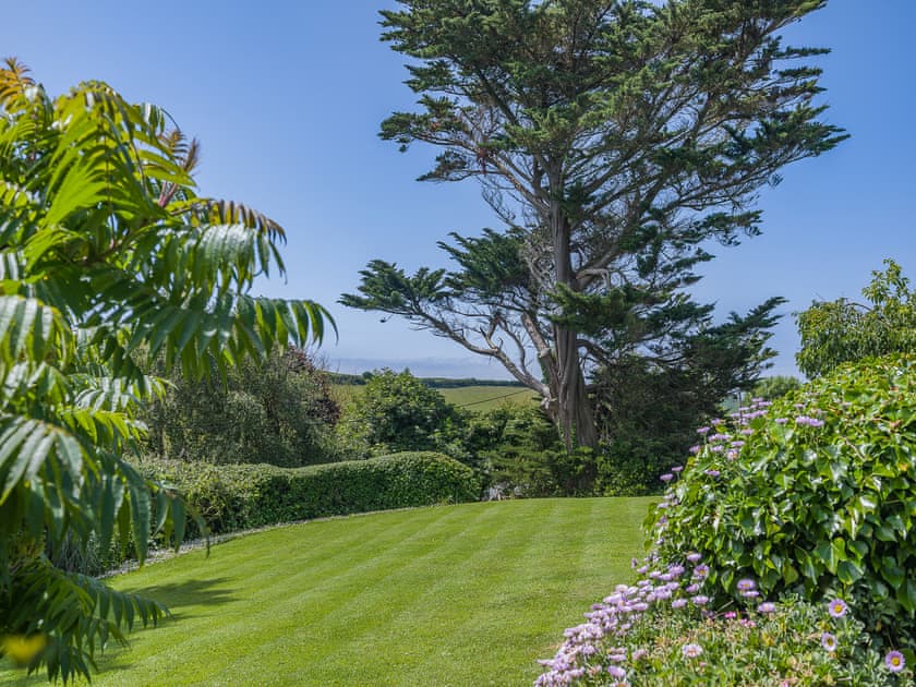 Exterior | Tara, Kingsbridge