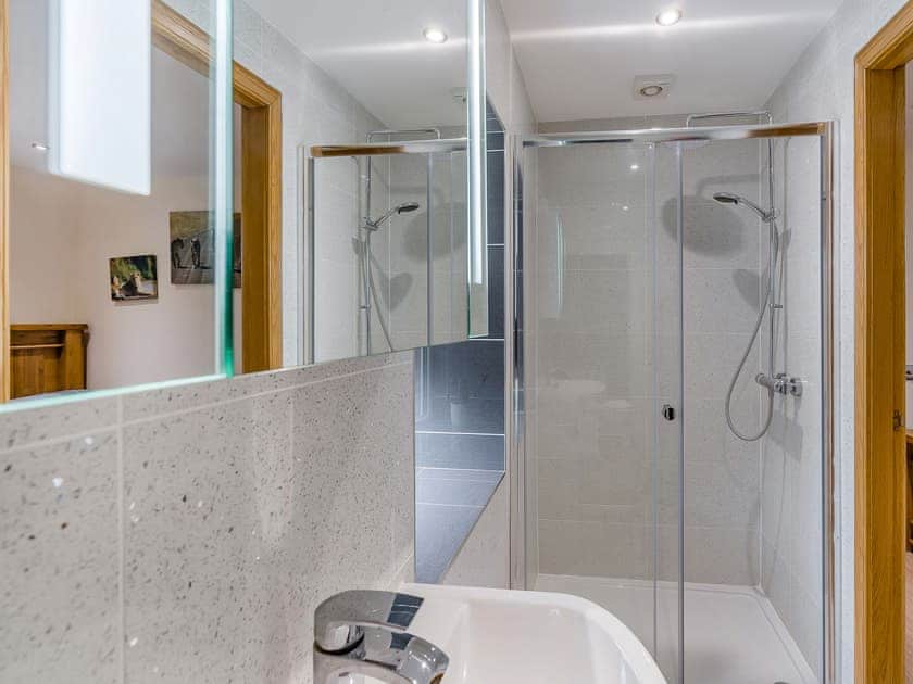 Bathroom | Mains Of Durn Cottage, Banff