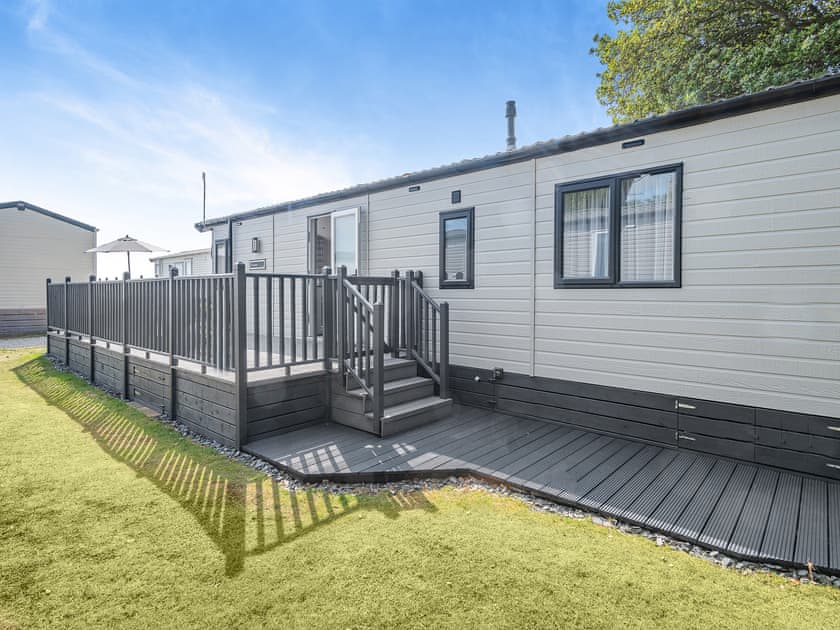 Exterior | Azure View, Corton