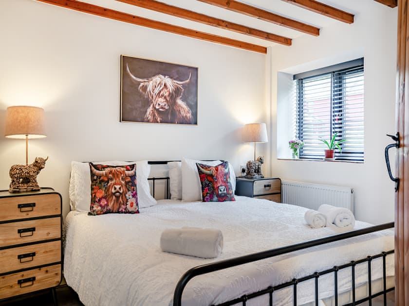 Double bedroom | The Old Cowsheds 1 - Dairy - Gaer Cottages, Cribyn, Lampeter