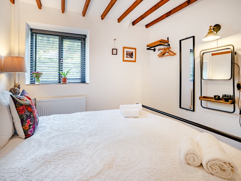 Double bedroom | The Old Cowsheds 1 - Dairy - Gaer Cottages, Cribyn, Lampeter