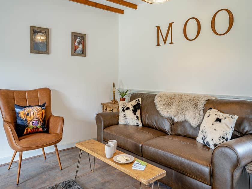 Living area | The Old Cowsheds 3 - Mynach - Gaer Cottages, Cribyn, Lampeter