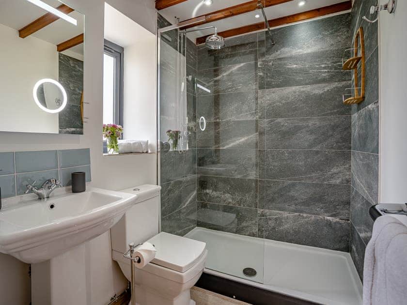 Bathroom | The Old Cowsheds 3 - Mynach - Gaer Cottages, Cribyn, Lampeter