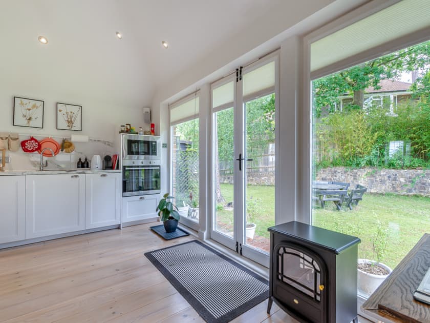 Open plan living space | Fir Tree Apartment - Fir Tree Holidays, Crowborough