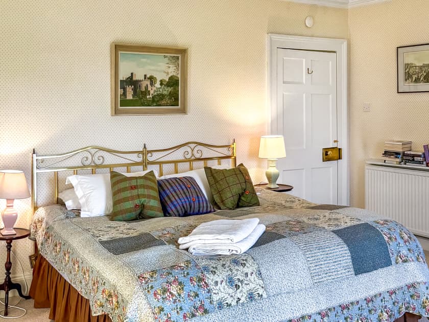 Double bedroom | The Annex at Mains House, Tain