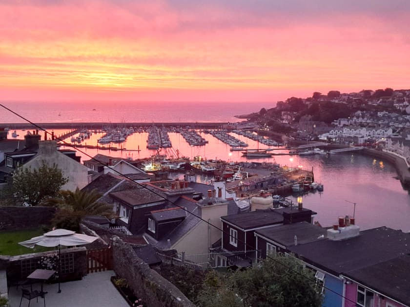 Stunning views of a sunrise over the harbour  | Upper Deck - Linden Court, Brixham