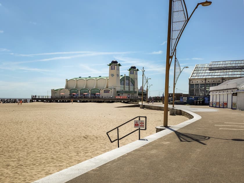 Great Yarmouth 15 mins away | Coastal Retreat, Lowestoft