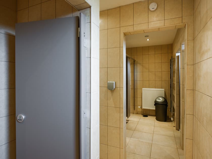 Bathroom | Oak - Glamping Pod - Castle Farm Holidays Shropshire, Oswestry