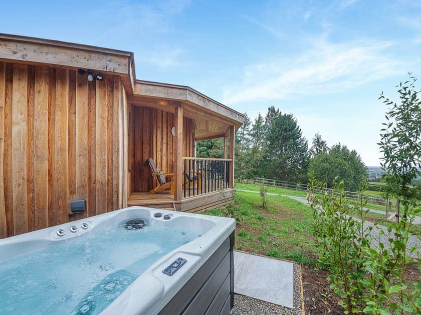 Hot tub | Deer’s Leap - Sibrwd Y Coed, County Conway