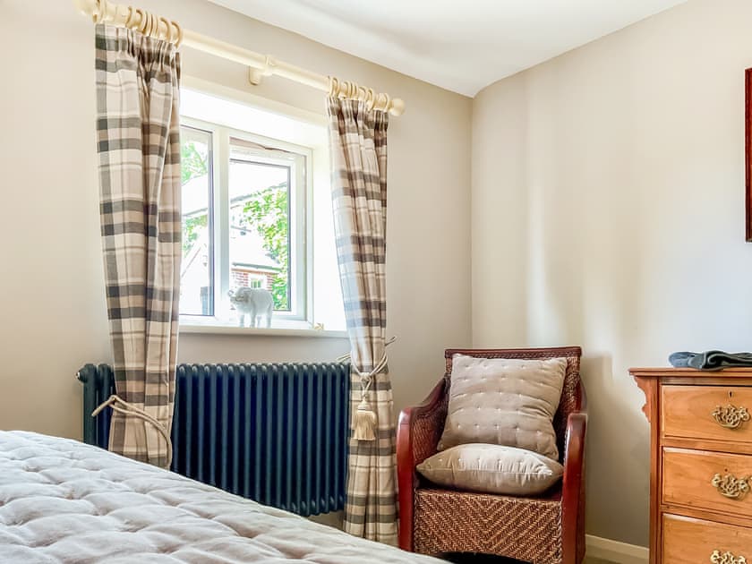 Double bedroom | The Piggery, Cadnam, near Brockenhurst
