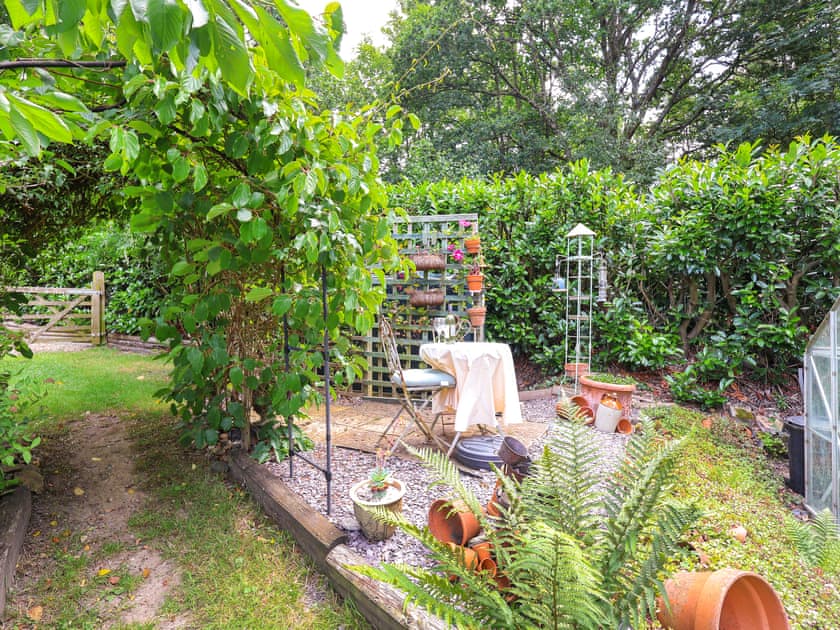Outdoor | Four Oaks, All Berkshire