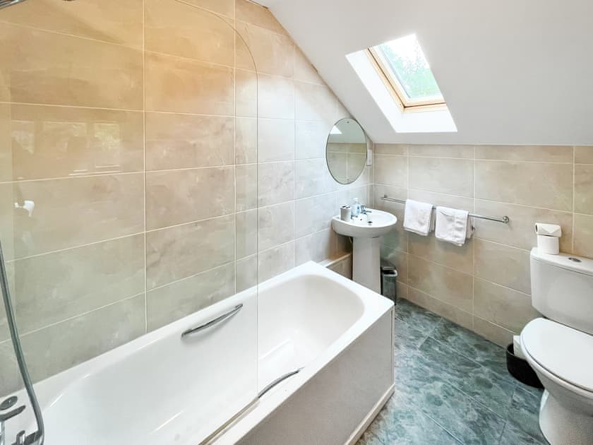 Bathroom | Foxglove Cottage 2 - Foxglove Cottages, Drymen